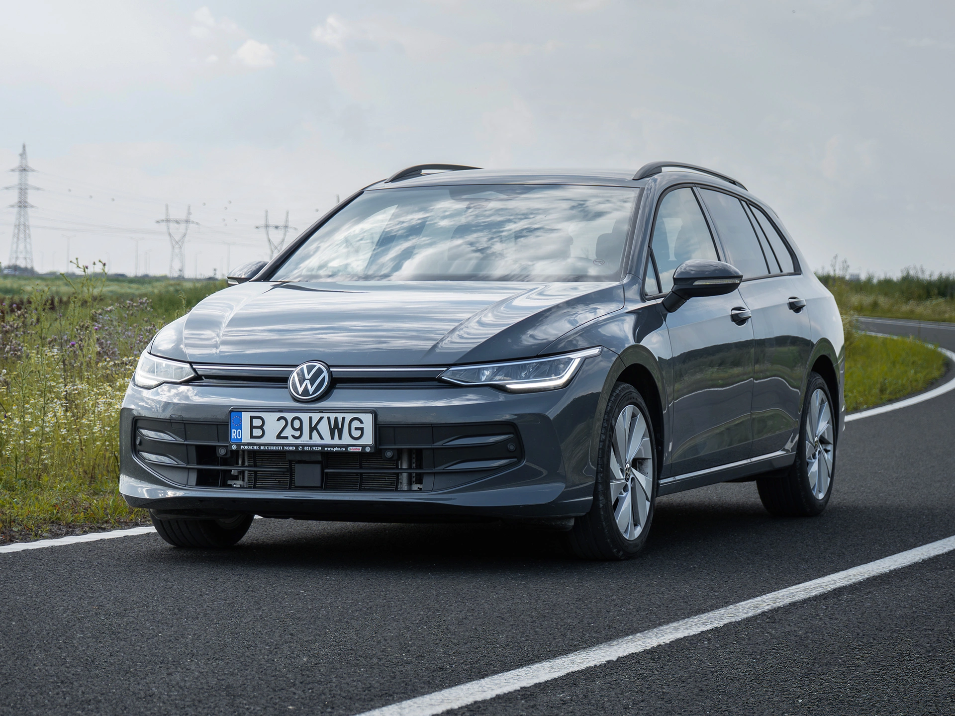 Volkswagen Golf Variant 1.5 eTSI DSG 115 HP