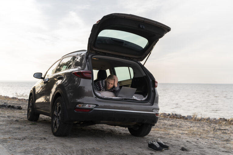 SUV compact vs. hatchback: care se potrivește stilului tău de viață?