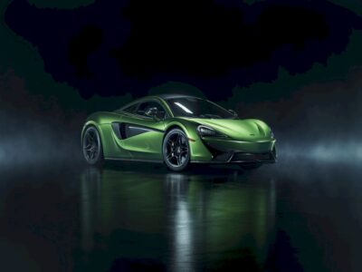 Review McLaren 570S – Supercarul britanic care redefinește plăcerea condusului