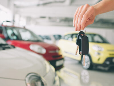 Cum verifici o mașină cu peste 200.000 km: ghid complet înainte de cumpărare