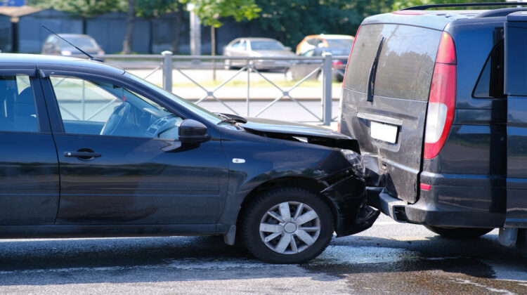 În cât timp se declară un accident ușor? Termenul legal de 24 de ore și excepțiile sale