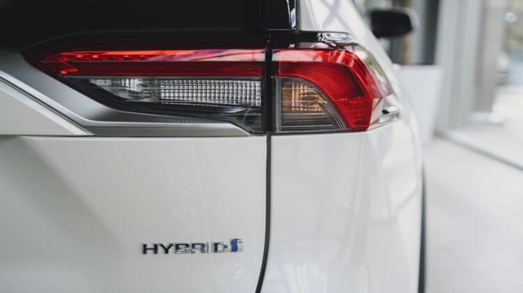 Ce spun șoferii după ce au trecut la mild hybrid: avantaje, limitări și experiența reală