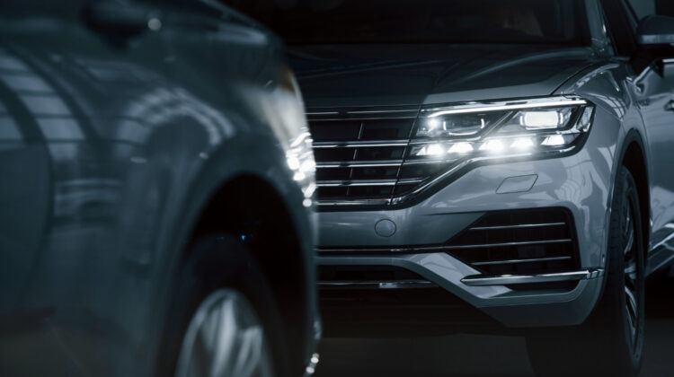 De ce refuză băncile finanțarea pentru mașini mai vechi de 10 ani? Regula vârstei mașinii la leasing și credit auto